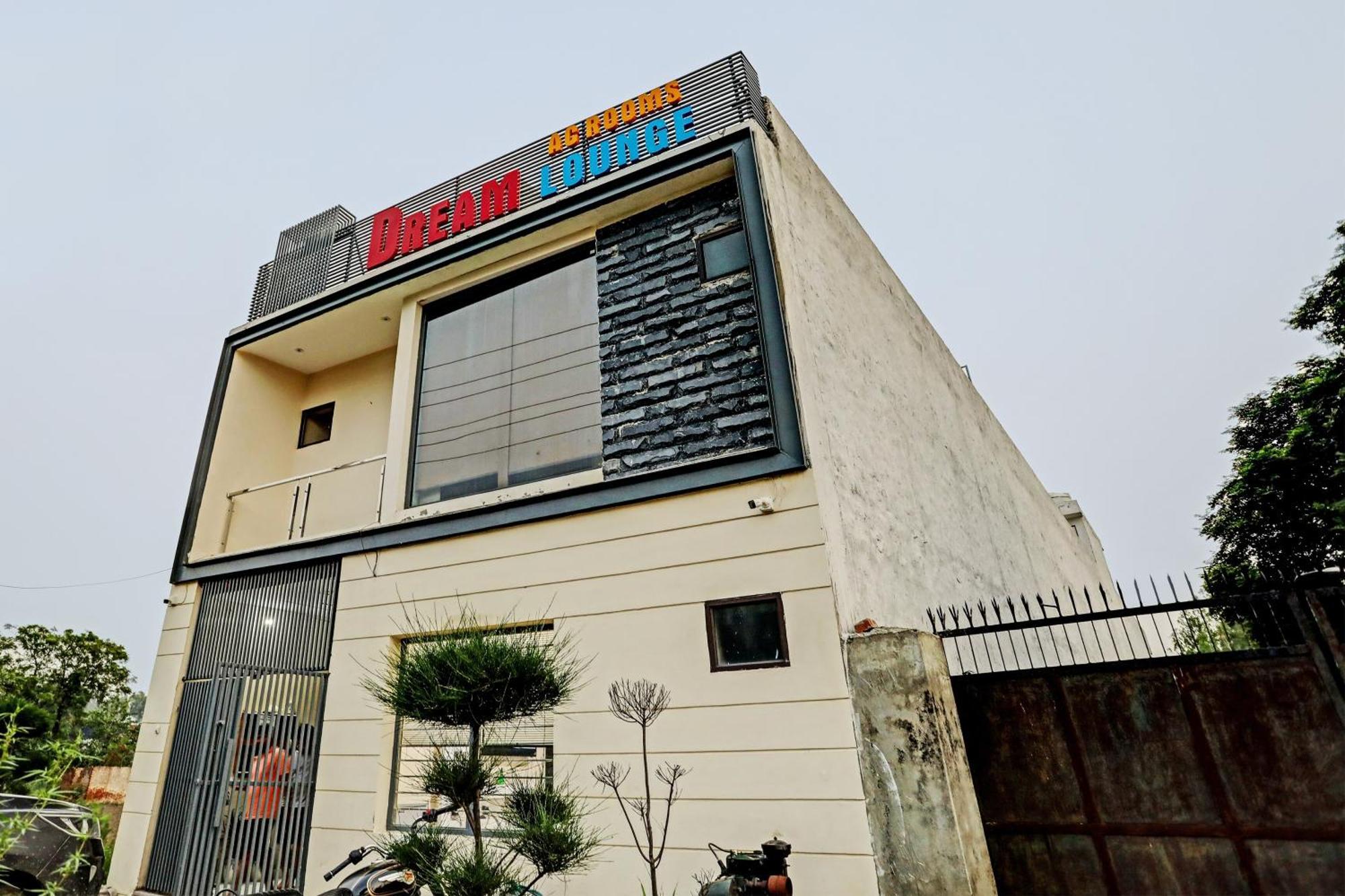 Dream Lounge Hotel Jalandhar Bagian luar foto